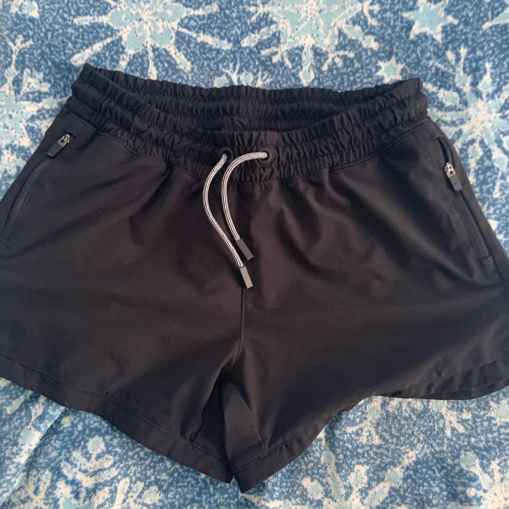 Athlete Girl black shorts